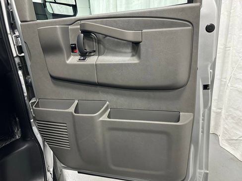 Used 2025 Chevrolet Express 3500 LT w/ LT Preferred Equipment Group image 44