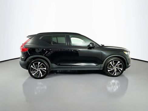 Used 2021 Volvo XC40 T5 R-Design w/ Advanced Package AWD/4WD image 8
