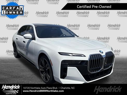 Used 2023 BMW 740i RWD image 1