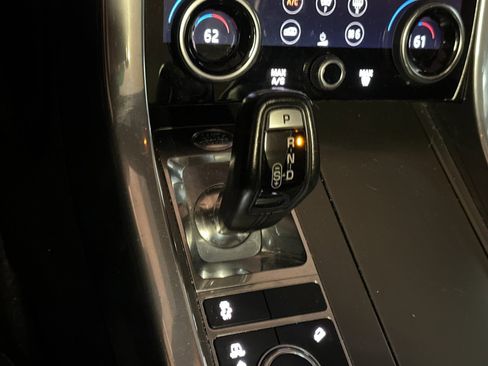 Used 2022 Land Rover Range Rover Sport SE image 21