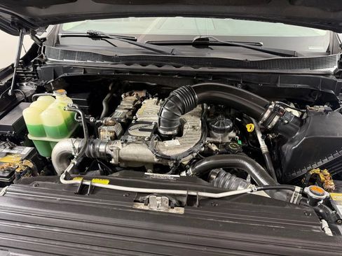 Used 2019 Nissan Titan PRO-4X w/ Pro-4x Utility Package AWD/4WD image 36