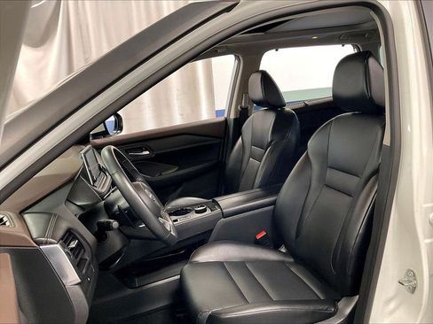 Used 2023 Nissan Rogue SV w/ SV Premium B Package AWD/4WD image 10