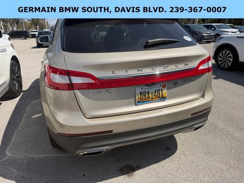 Used 2017 Lincoln MKX Reserve w/ Driver Assistance Package image 7