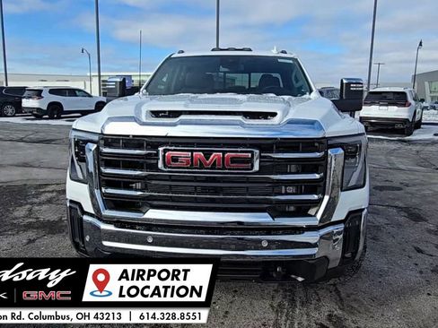 New 2026 GMC Sierra 2500 SLT image 3