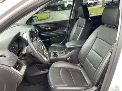 Used 2022 GMC Terrain SLT image 18