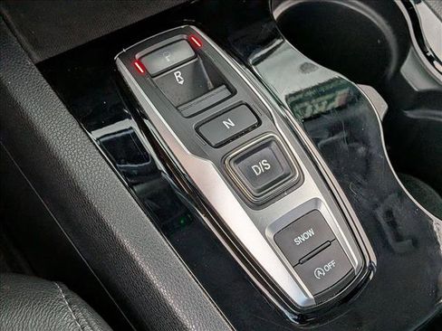 Used 2019 Honda Pilot Touring image 12