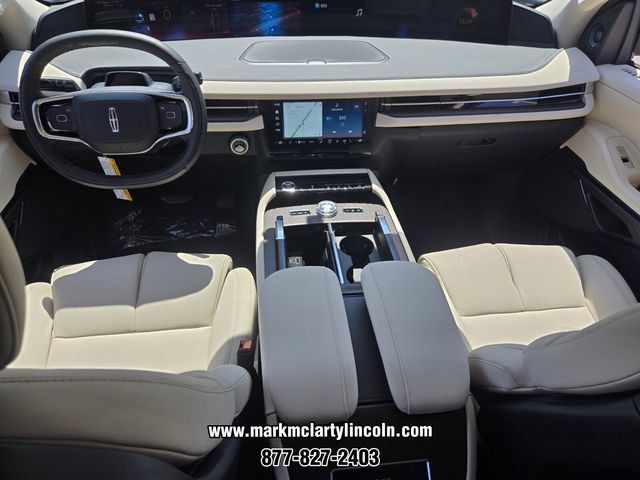 New 2027 Lincoln Navigator Premiere AWD/4WD image 12