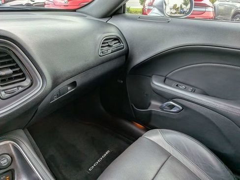 Used 2015 Dodge Challenger SXT Plus RWD image 17