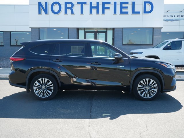 Used 2021 Toyota Highlander Platinum AWD/4WD image 1