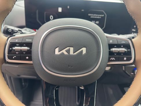 Used 2025 Kia Sorento SX Prestige w/ Olive Brown Leather Package AWD/4WD image 37