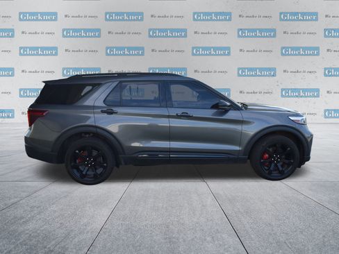 Used 2023 Ford Explorer ST w/ Equipment Group 401A image 4