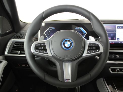 New 2026 BMW X5 xDrive50e w/ M Sport Package image 15