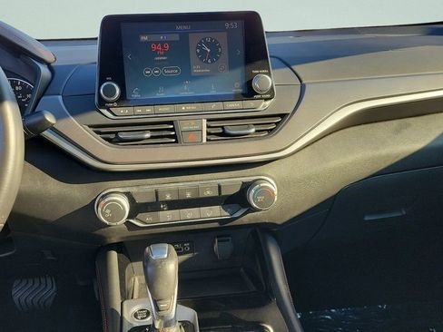 Used 2024 Nissan Altima 2.5 SR image 22