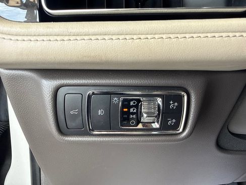 Used 2021 Lincoln Aviator Reserve w/ Equipment Group 201A AWD/4WD image 13