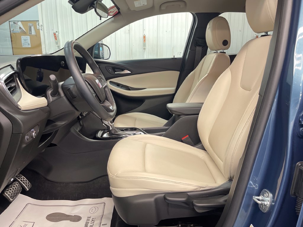 Used 2024 Buick Encore GX Sport Touring AWD/4WD image 14
