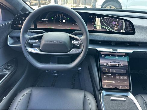 Used 2024 Lucid Air Pure image 20