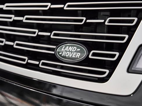 Used 2024 Land Rover Range Rover Long Wheelbase SE AWD/4WD image 8
