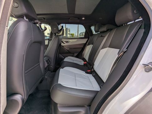 New 2026 Land Rover Range Rover Velar Dynamic SE image 16