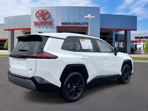 Used 2026 Toyota RAV4 SE AWD/4WD image 6