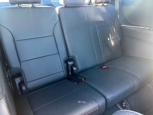 Used 2025 Chevrolet Traverse Z71 w/ Driver Confidence Package image 17