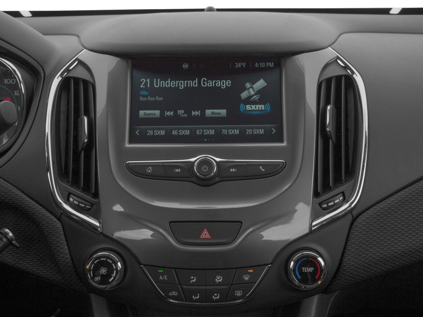 Used 2017 Chevrolet Cruze LT w/ Convenience Package FWD image 7