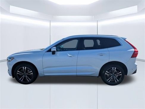 Used 2018 Volvo XC60 T6 Momentum w/ Convenience Package image 8