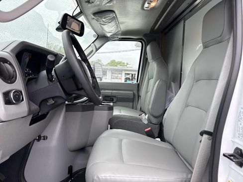 New 2027 Ford E-450 and Econoline 450 Super Duty w/ Power Equipment Group RWD image 10