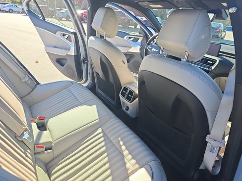 Used 2023 Genesis G70 3.3T image 11