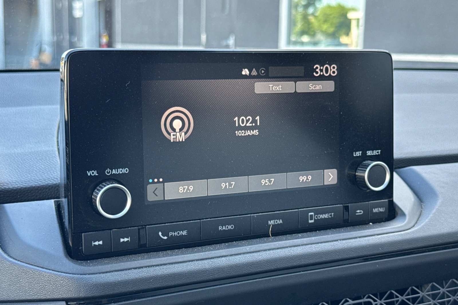 Used 2025 Honda Accord SE image 17
