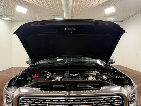 Used 2021 GMC Sierra 1500 Denali w/ Denali Ultimate Package AWD/4WD image 19
