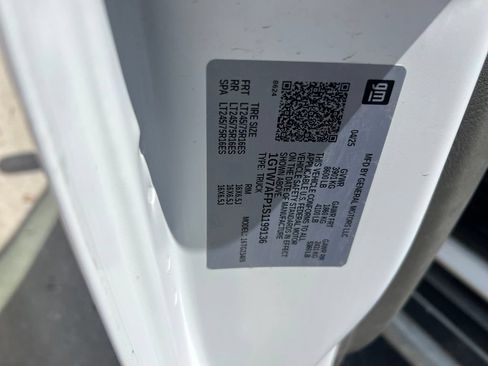 Used 2025 GMC Savana 2500 w/ Driver Convenience Package RWD image 16