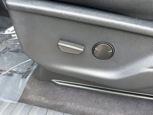 Used 2024 Ford F150 XLT w/ XLT Black Appearance Package image 10