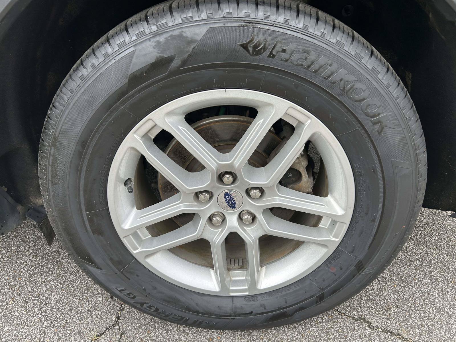 Used 2025 Ford Explorer Active w/ Active Comfort Package RWD image 13