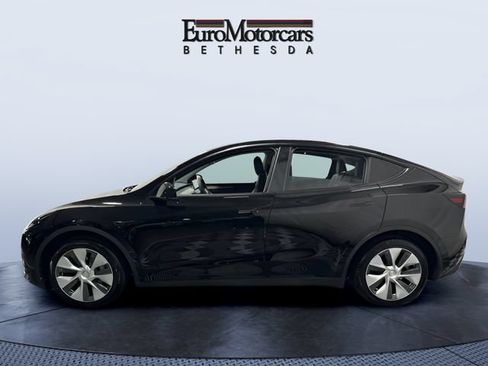 Used 2023 Tesla Model Y Long Range AWD/4WD image 2