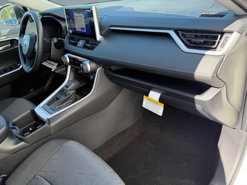 Used 2025 Toyota RAV4 XLE w/ Convenience Package image 32