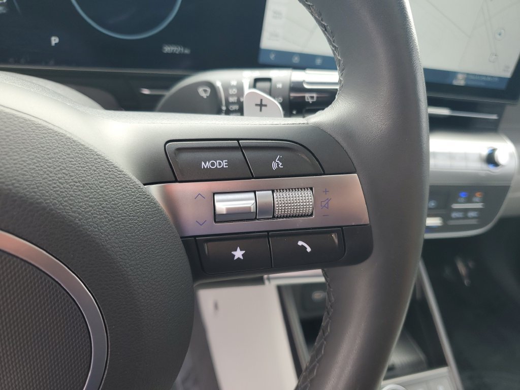 Used 2024 Hyundai Kona Limited FWD image 15