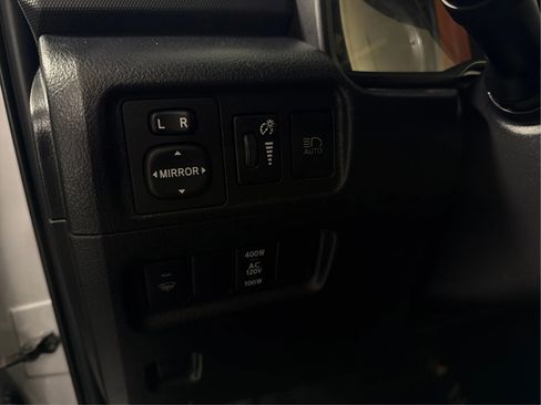 Used 2020 Toyota 4Runner TRD Off-Road AWD/4WD image 16