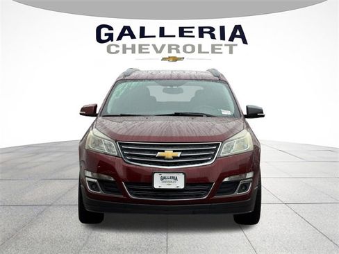 Used 2016 Chevrolet Traverse LT w/ Style and Technology Package image 3