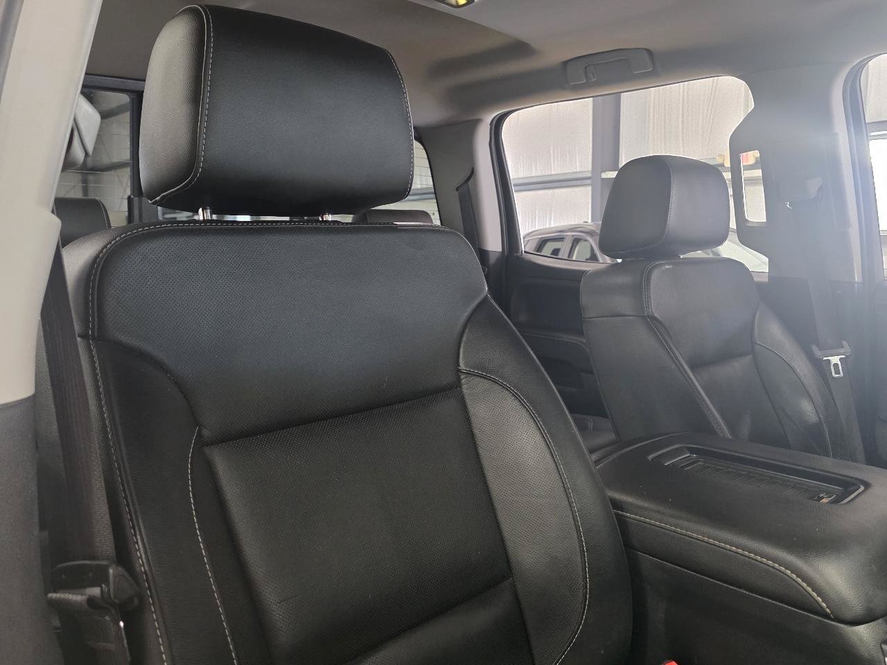 Used 2019 Chevrolet Silverado 2500 LTZ w/ Duramax Plus Package AWD/4WD image 25