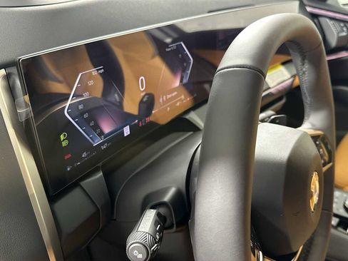 Used 2025 BMW X3 xDrive30i w/ Premium Package image 13