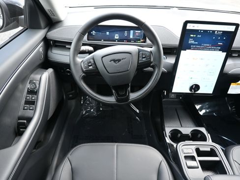 New 2026 Ford Mustang Mach-E Select image 19