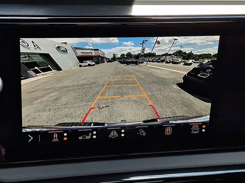 Used 2025 GMC Sierra 2500 AT4 AWD/4WD image 19