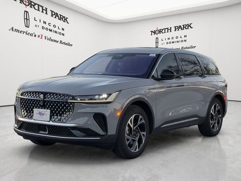 New 2026 Lincoln Nautilus Premier w/ Equipment Group 102A AWD/4WD image 7