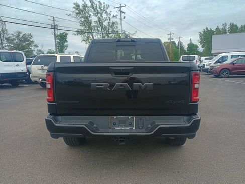 Used 2025 RAM 1500 Big Horn AWD/4WD image 6