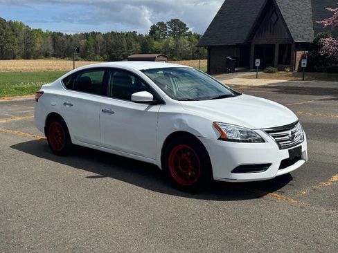 Used 2015 Nissan Sentra S image 2