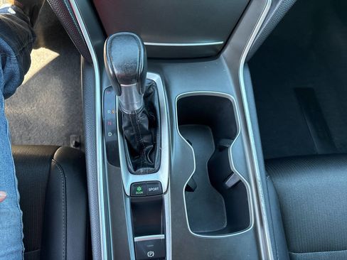 Used 2020 Honda Accord Sport image 24