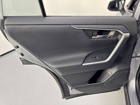Used 2019 Toyota RAV4 Limited image 43