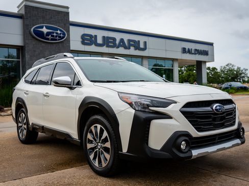 Used 2024 Subaru Outback Touring AWD/4WD image 1
