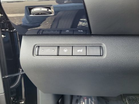 New 2026 Nissan Pathfinder SV FWD image 21