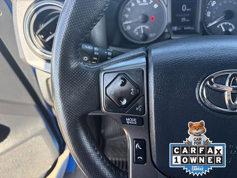 Used 2018 Toyota Tacoma TRD Off-Road w/ Technology Package image 25